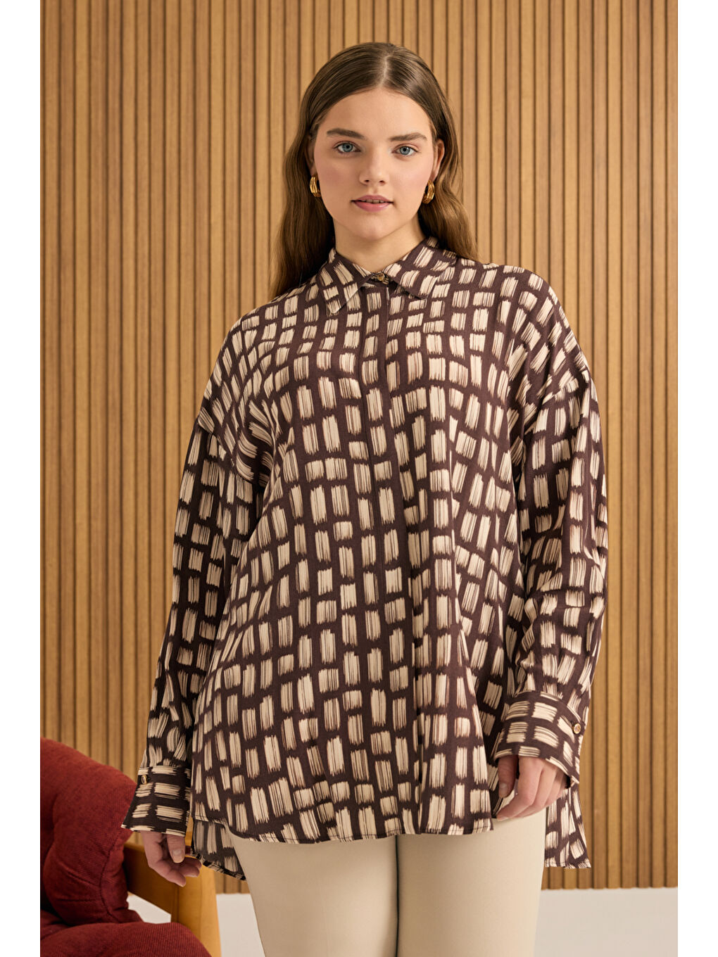 Kahverengi Desenli Viscon Gömlek-2