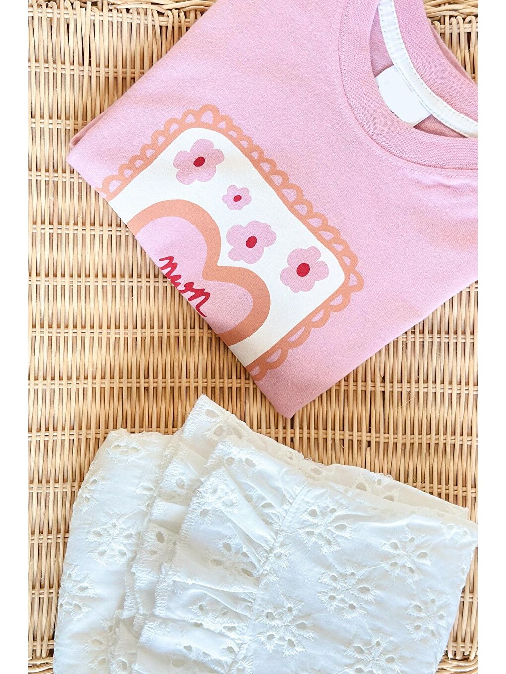 Kız Çocuk Pembe Baskılı Brode Detaylı Dokuma Pantololu Altüst Takım-3