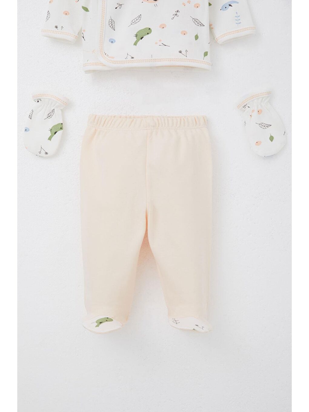 Kız Bebek Hastane Çıkışı 5 Li Bahar Temalı Sevimli Minik Serçe Desenli Beyaz (0-3 Ay)-3