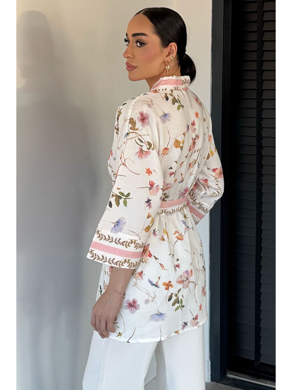 Ekru Kadın Çiçek Desenli Bel Kuşaklı Hırka-6