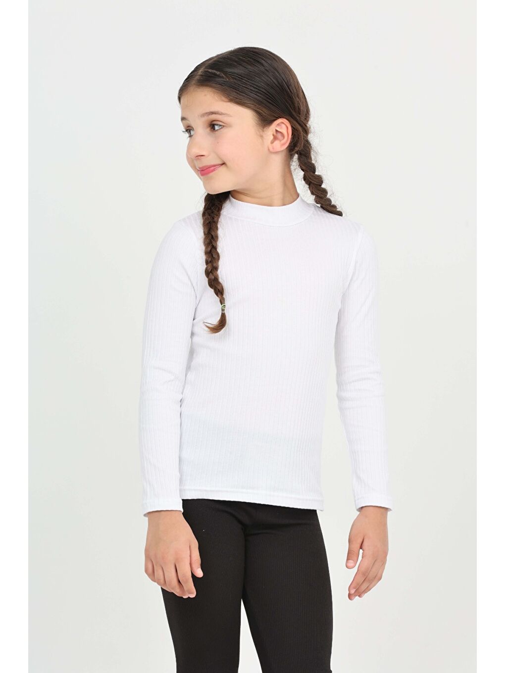 Beyaz Kız Çocuk Okul Balıkçı Yaka Tişört-1