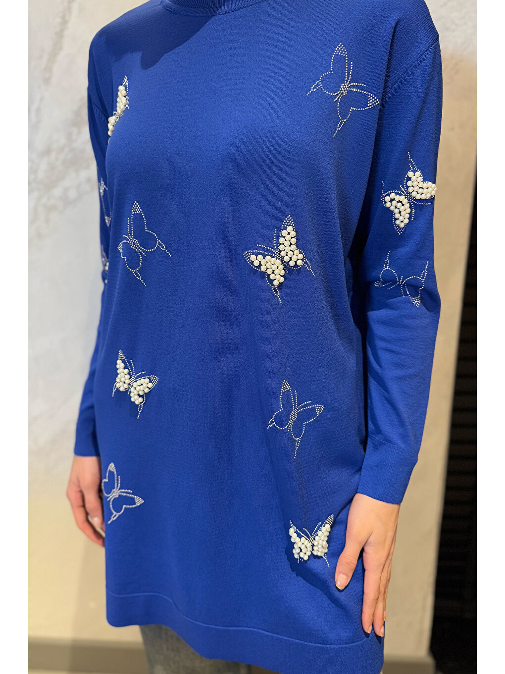 Mavi Kelebek Taşlı Bisiklet Yaka Tesettür Tunik-4