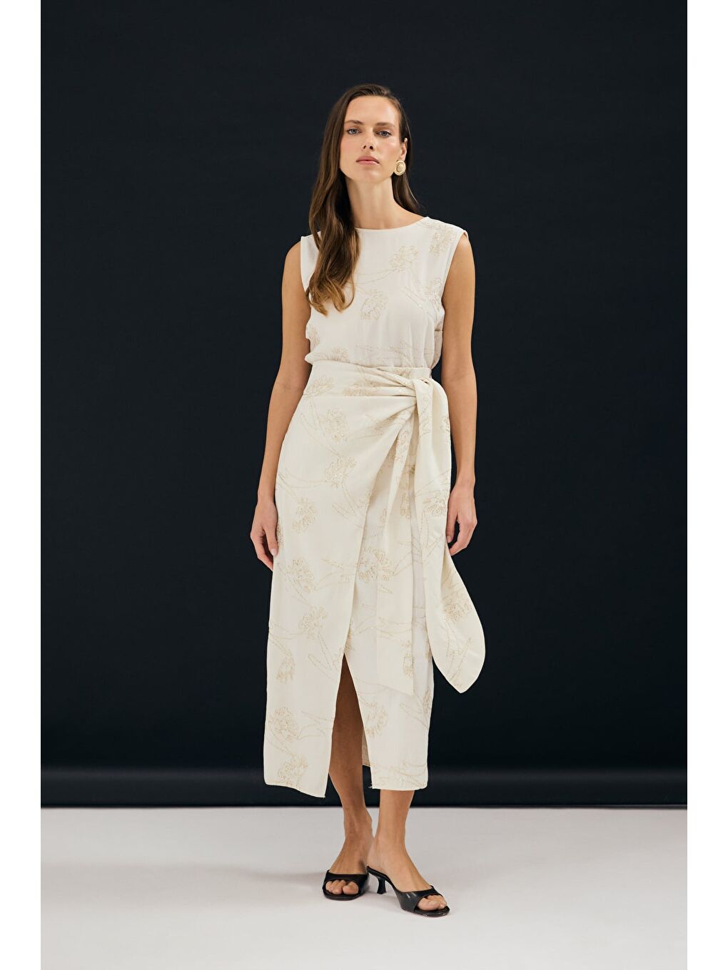 Bej Nakış Detaylı Uzun Etek - Taş