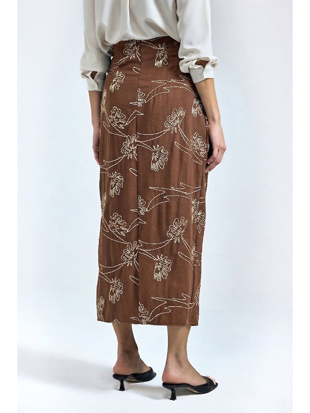 Kahverengi Nakış Detaylı Uzun Etek - Kahve-5