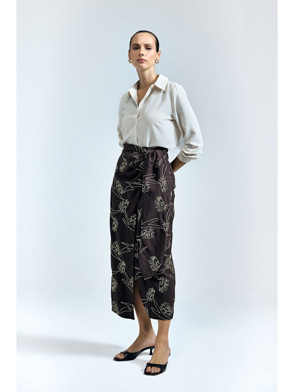 Kahverengi Nakış Detaylı Uzun Etek - Koyu Kahve-2