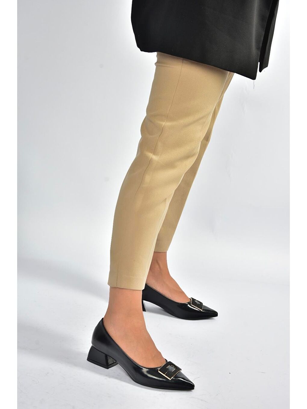 Siyah Kadın Topuklu Ayakkabı V820371160-4