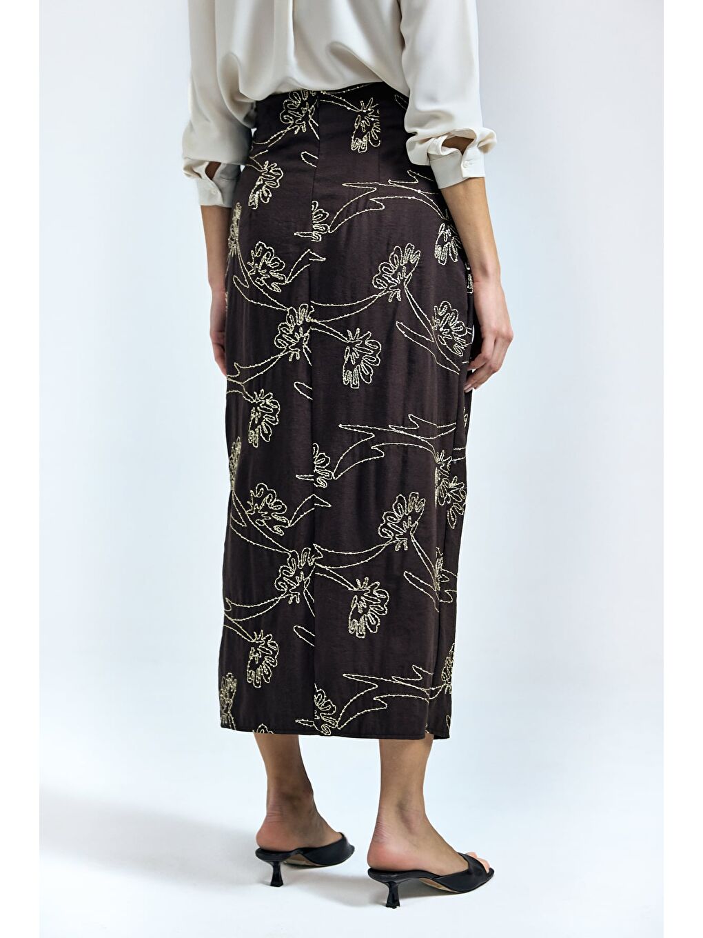 Kahverengi Nakış Detaylı Uzun Etek - Koyu Kahve-7