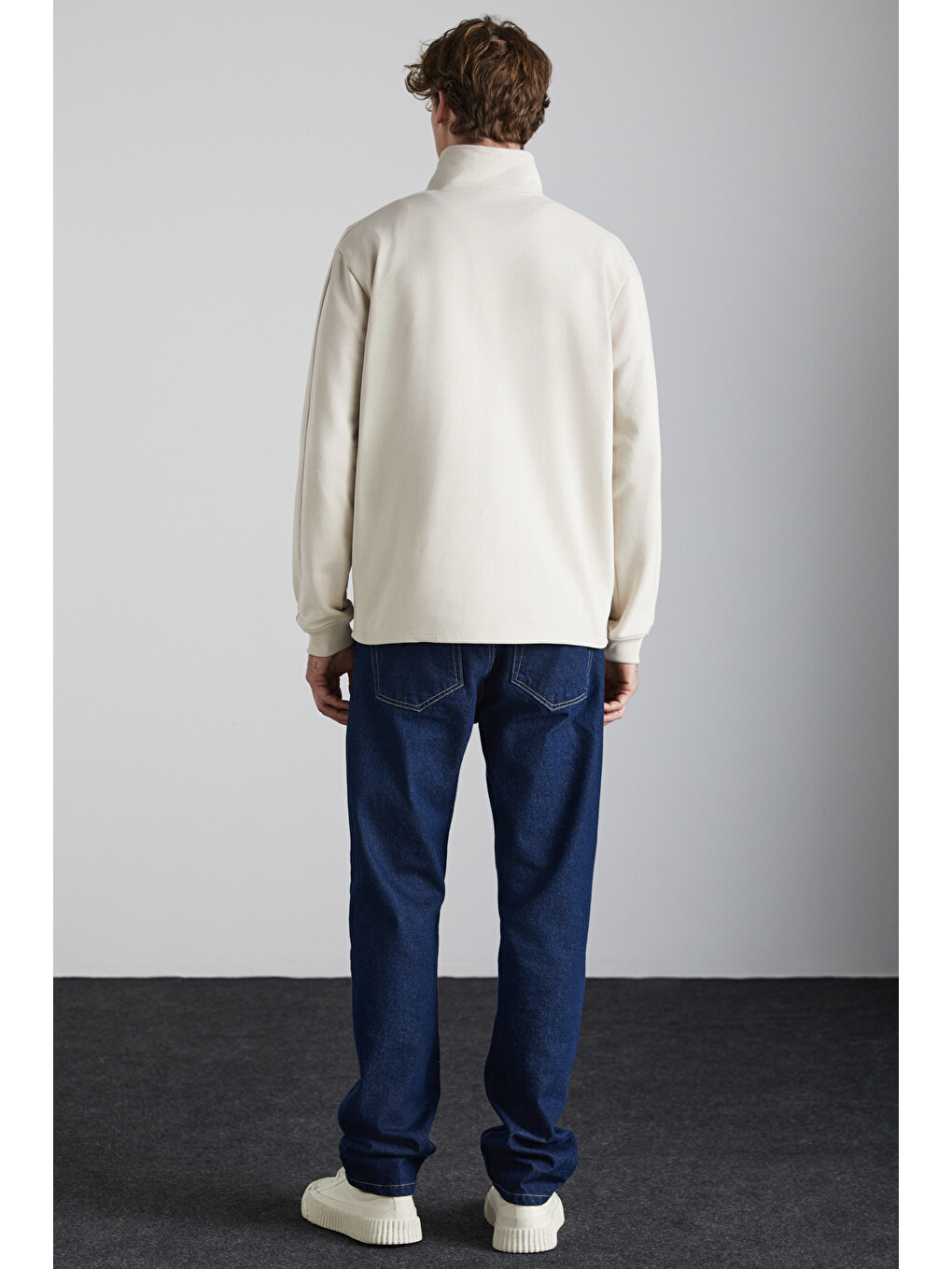 Galıcıa Erkek Diagonel Kumaşlı Dik Yakalı Çıtçıt Kapamalı Baskılı Bej Sweatshirt-6