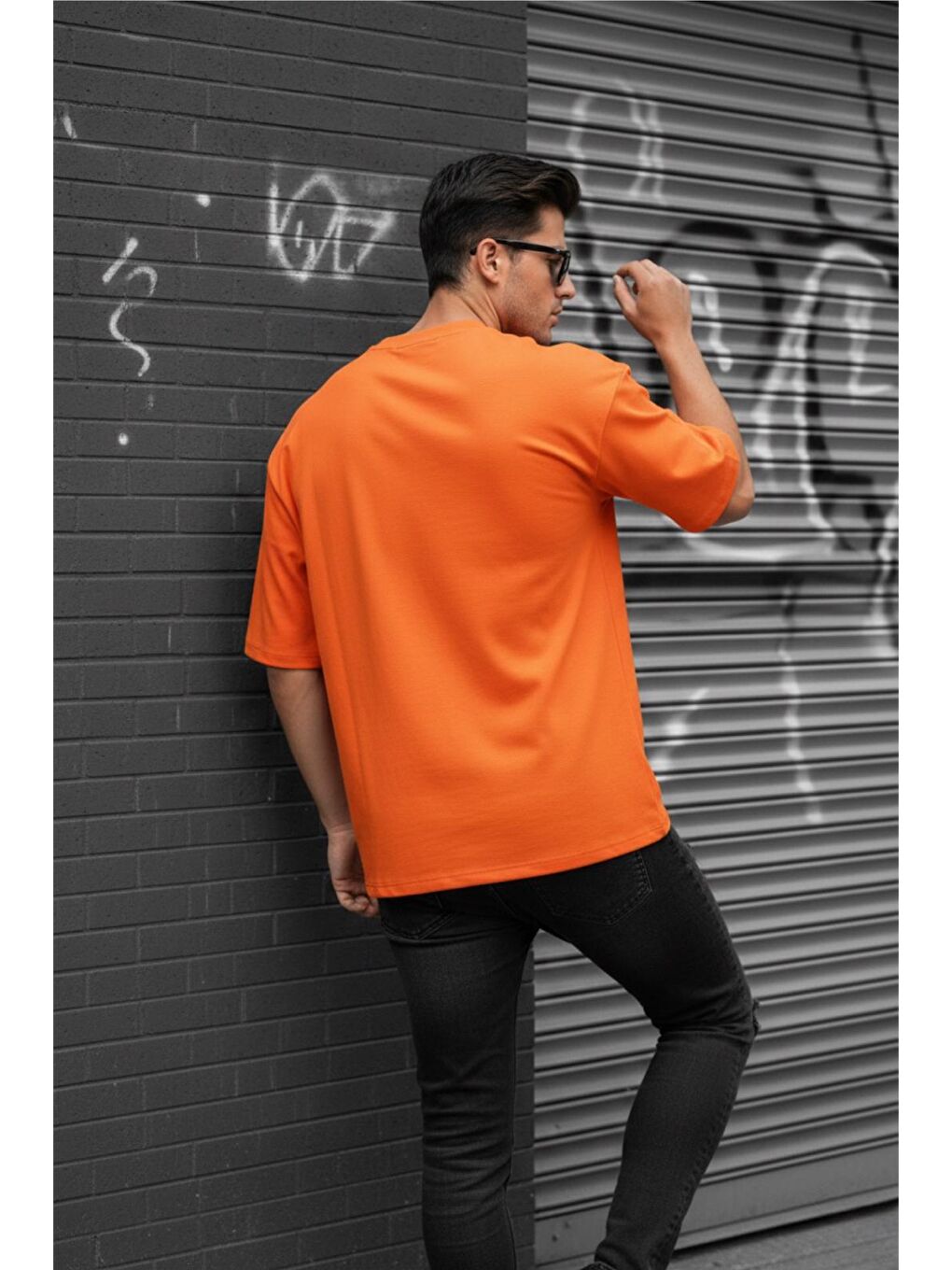 Turuncu Benriy Erkek Oversize Basic Bisiklet Yaka Pamuklu T-Shirt Rahat Kesim Unisex Sevgili Kombini-2