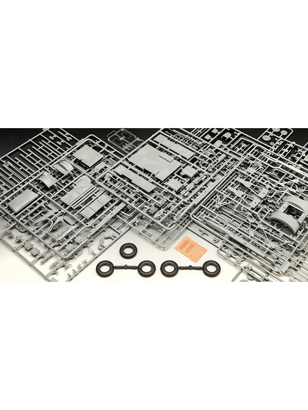 Model Kit W.O.T. 8 BM-13-16 Katyusha/Cargo 03338-2