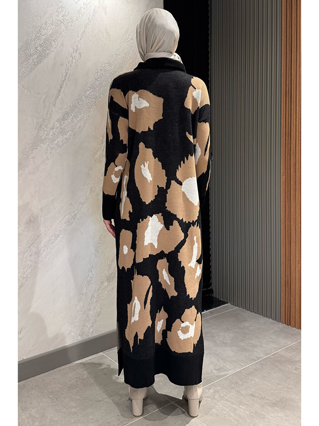 Siyah Kadın Fermuarlı Desenli Tesettürlü Triko Elbise-7
