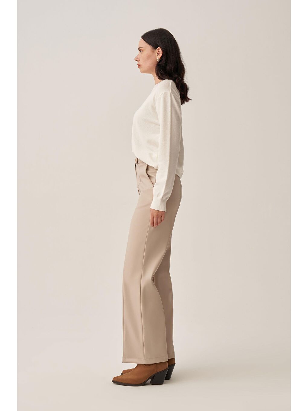 Bej -Gold Düğmeli Süet Deri Pantolon-2