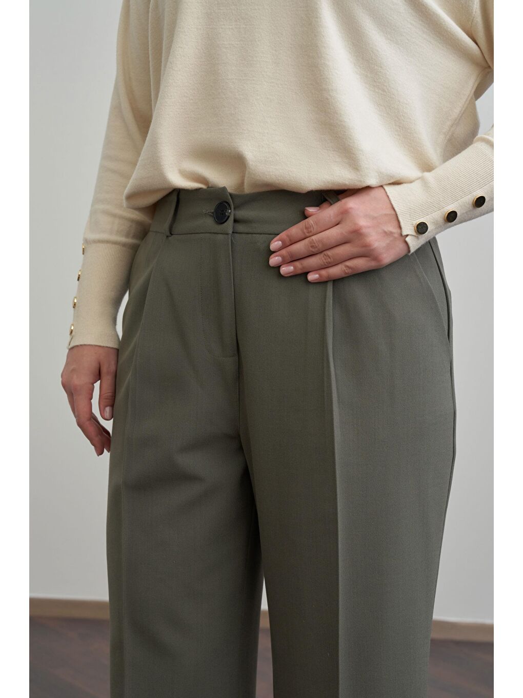 Haki-Önü Pileli Polyviscon Pantolon-2