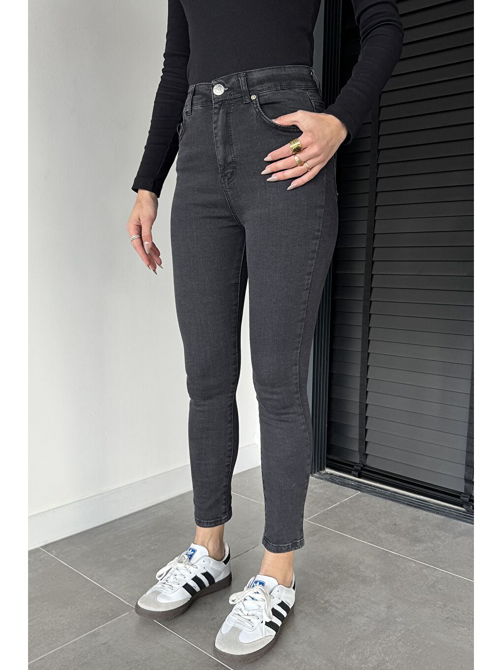 Gri Kadın Dar Paça Yüksek Bel Jeans Pantolon-1