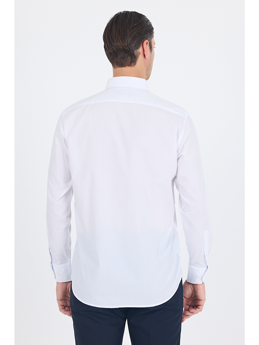 Beyaz Sert Yaka Uzun Kol Cepsiz Comfort Fit Pamuklu Gömlek 1004255287-4