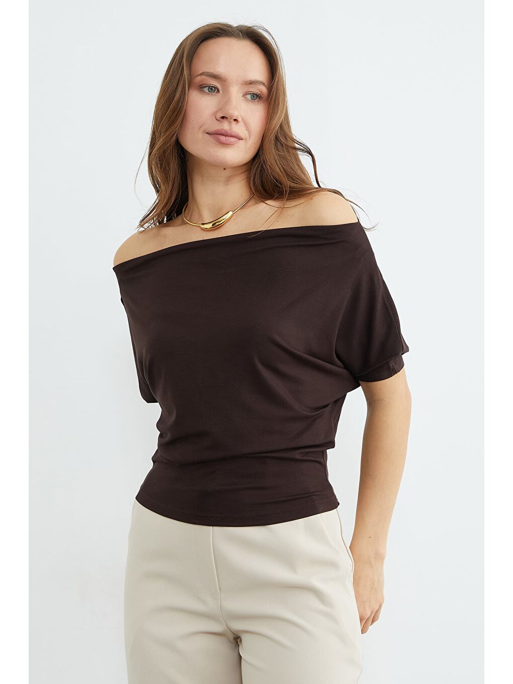 Kahverengi Yarasa Kol Kayık Yaka Bluz-2