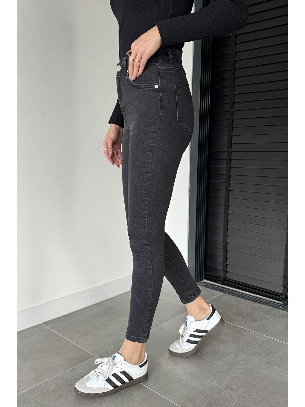 Gri Kadın Dar Paça Yüksek Bel Jeans Pantolon-3