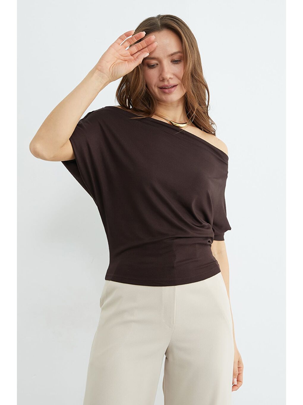 Kahverengi Yarasa Kol Kayık Yaka Bluz-3