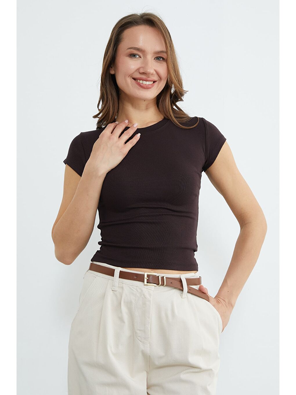 Kahverengi Basic Bisiklet Yaka Tişört-1