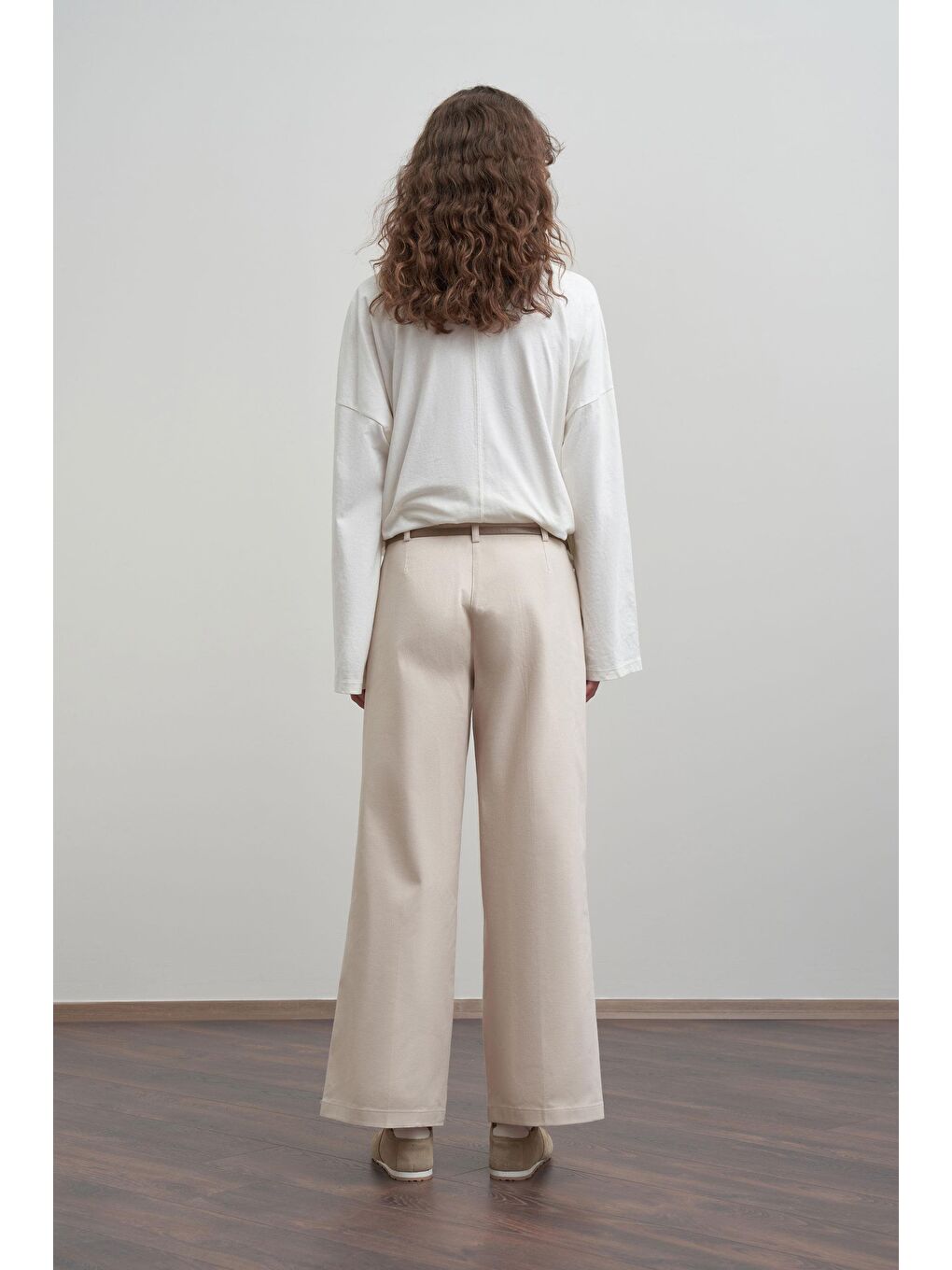 Bej Taş-Kemerli Bol Paça Pantolon-2