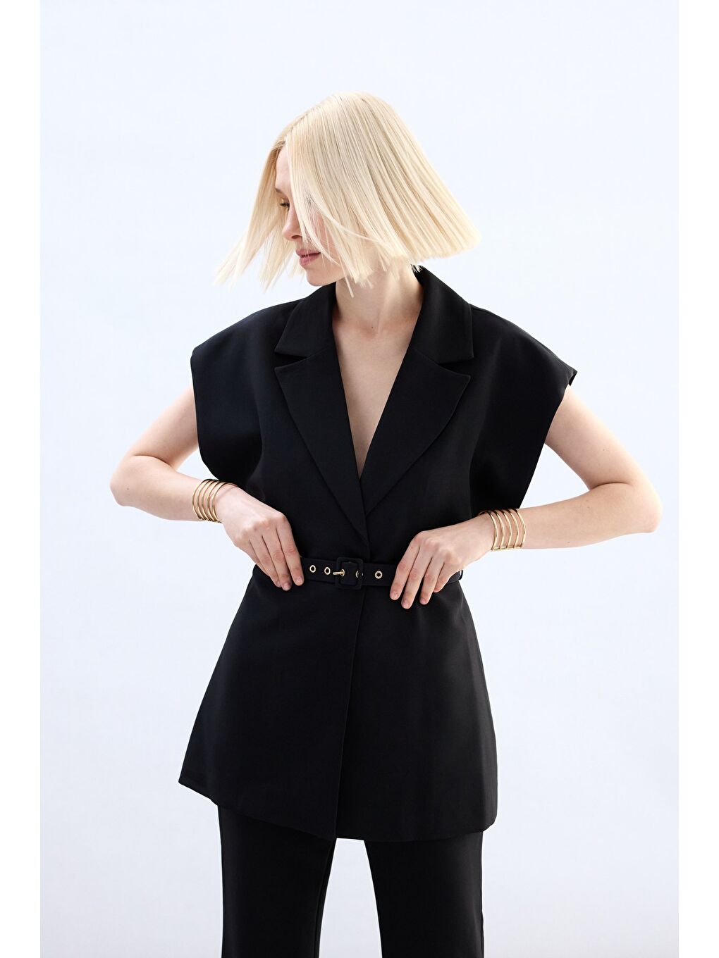 Kemerli Uzun Yelek - Siyah-1