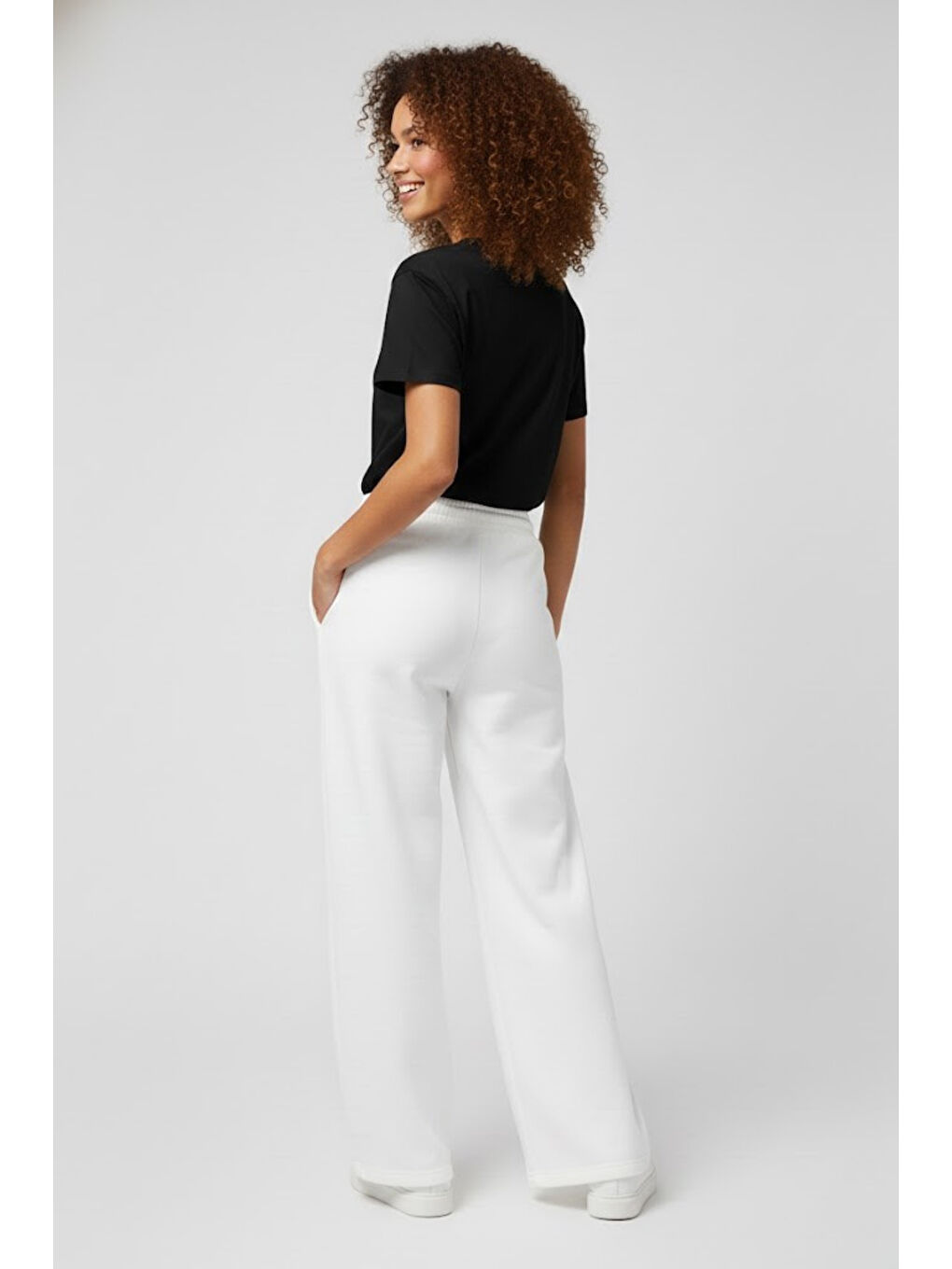 Ekru Kadın İki İplik Rahat Kalıp Yüksek Bel Geniş Paça Pantolon SPR26EAK988-2