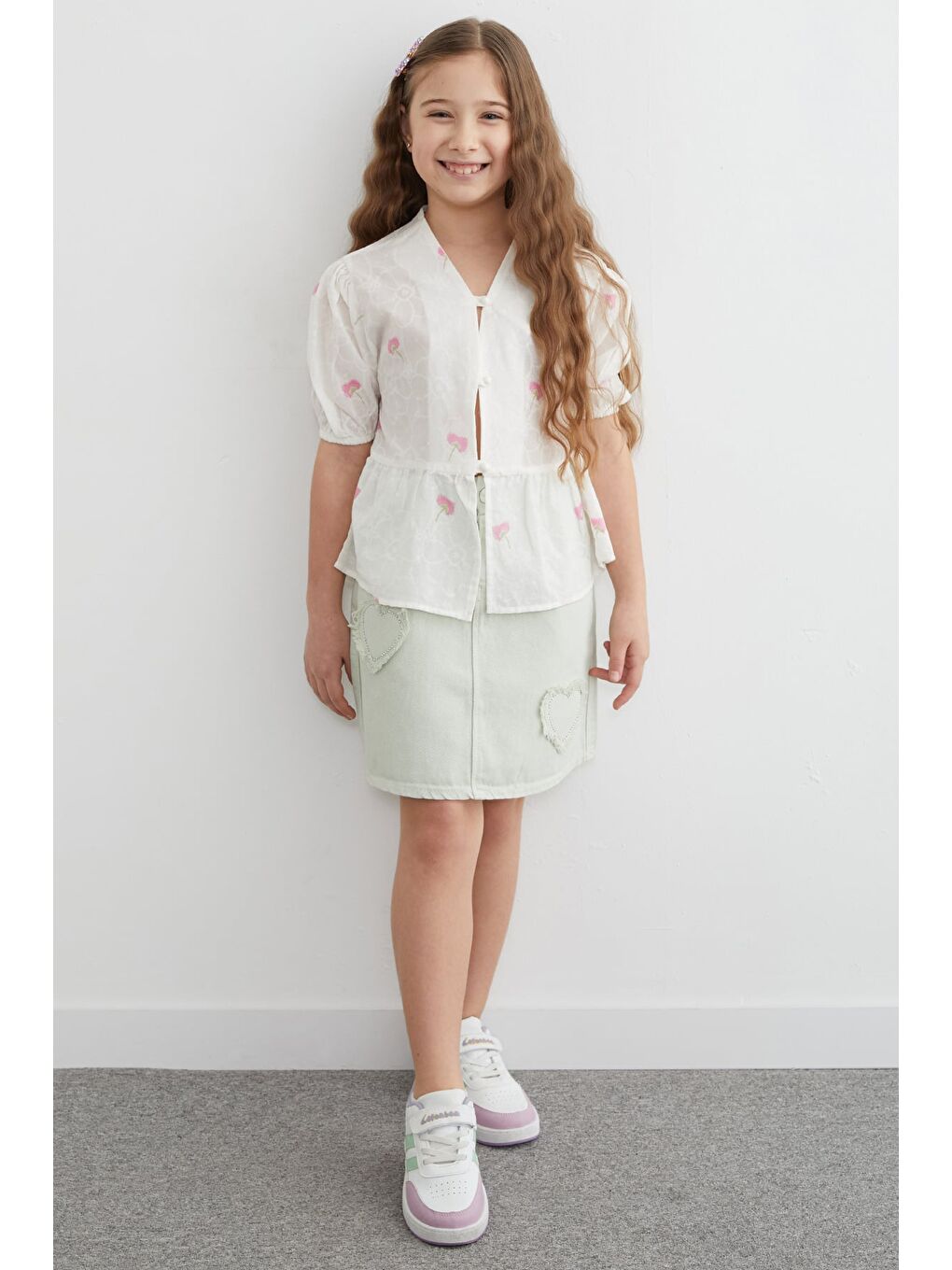 Pembe %100 Pamuk Çiçek Nakışlı Balon Kol Kız Çocuk Gömlek-1