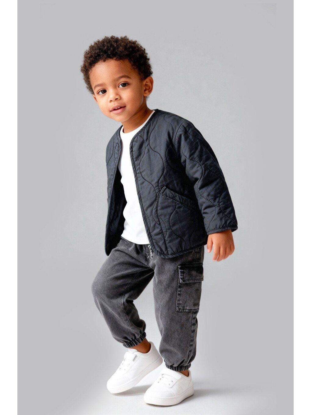 Karışık Erkek Çocuk Pamuklu Siyah Ceketli T-Shirt Ve Pantolonlu 3 Parça Takım-1