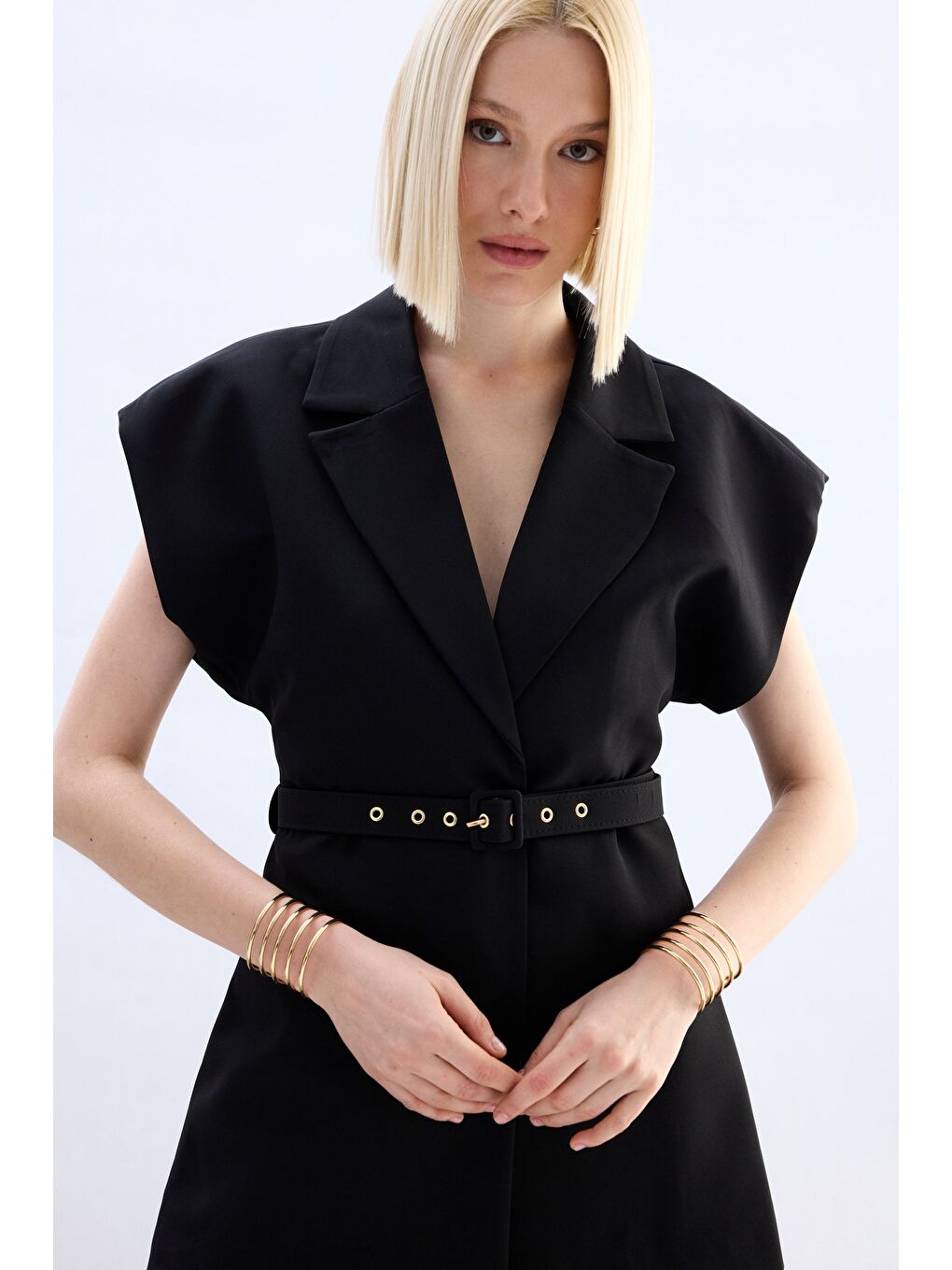 Kemerli Uzun Yelek - Siyah-3