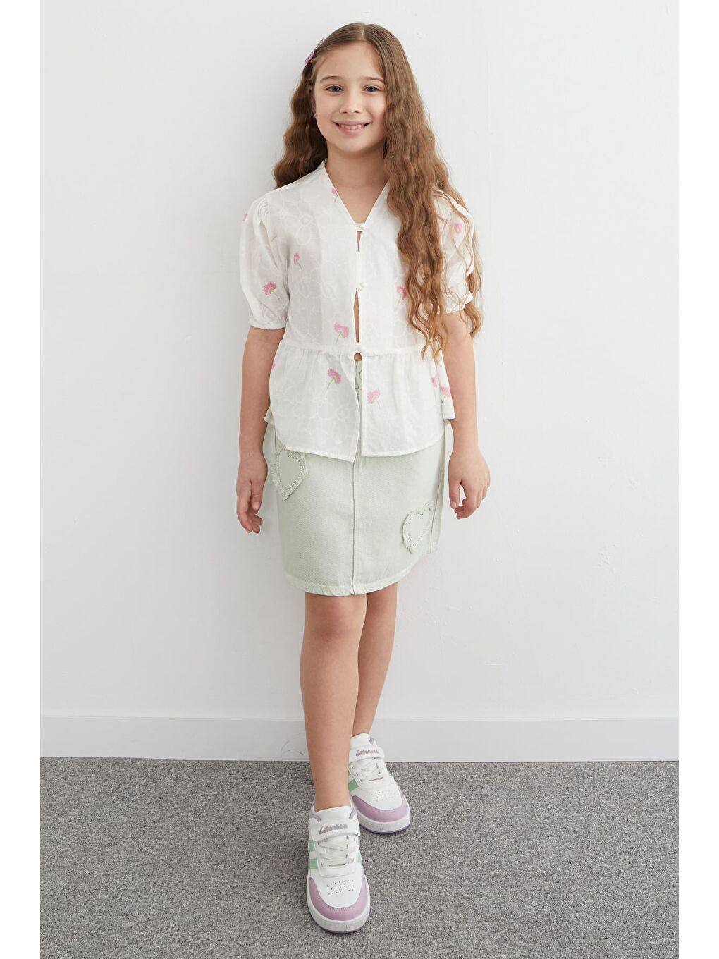 Pembe %100 Pamuk Çiçek Nakışlı Balon Kol Kız Çocuk Gömlek-3