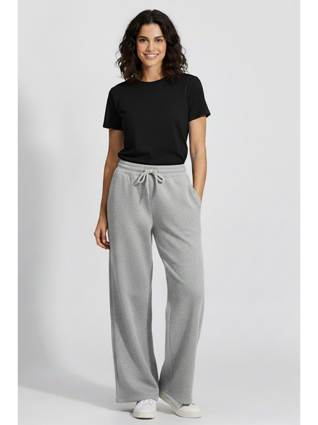 Gri Kadın İki İplik Rahat Kalıp Yüksek Bel Geniş Paça Pantolon SPR26EAK988