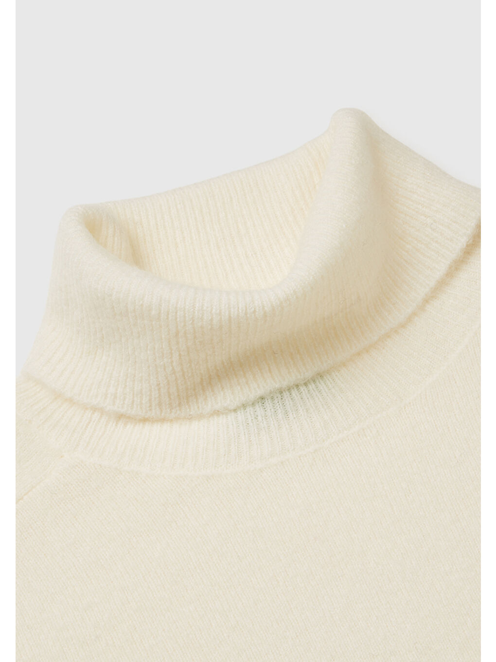 Ekru Kadın Krem Akrilik ve Yün Karışımlı Düşük Omuzlu Balıkçı Yaka Kazak-5