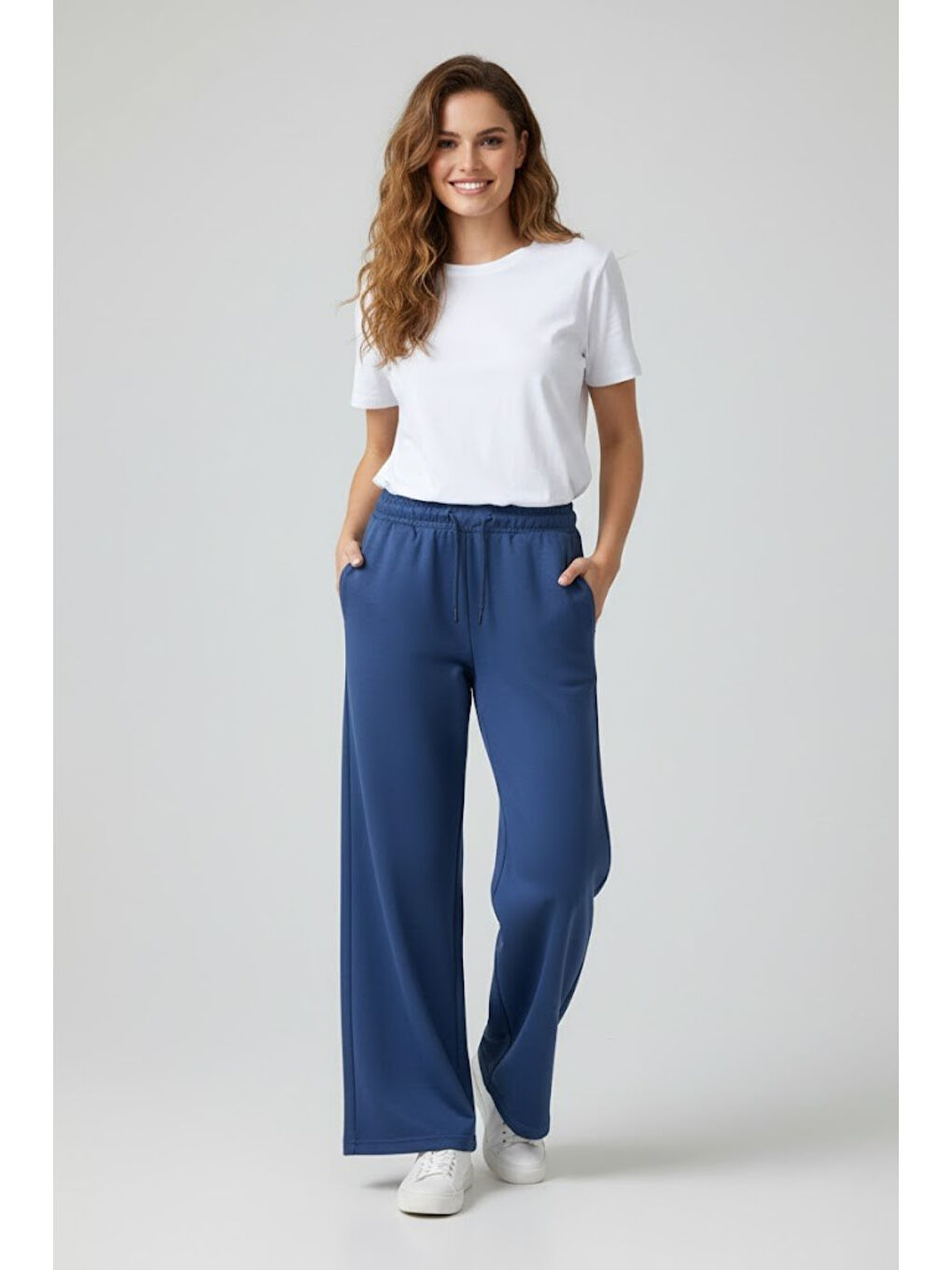 İndigo Kadın İki İplik Rahat Kalıp Yüksek Bel Geniş Paça Pantolon SPR26EAK988