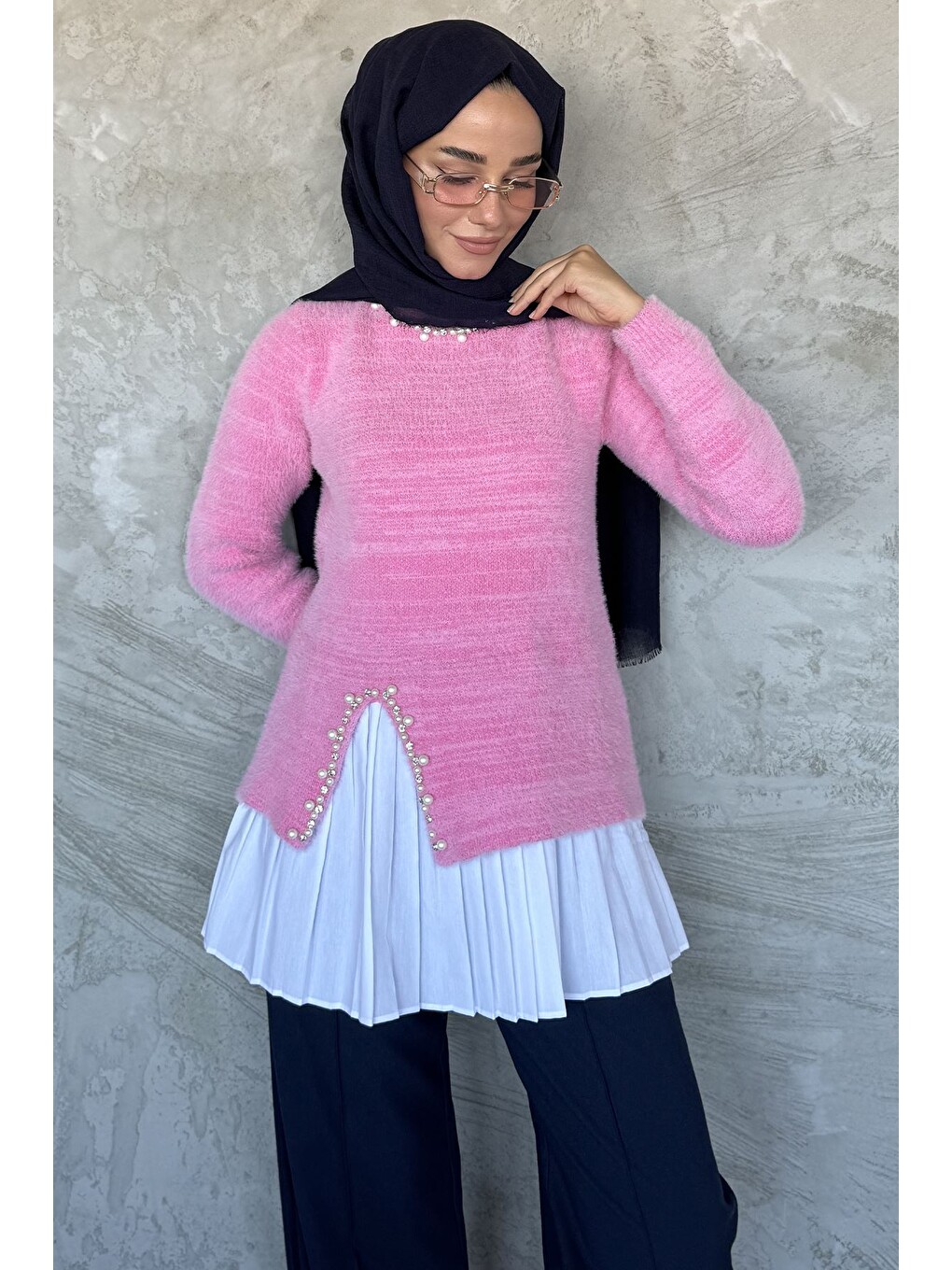 Pembe İnci Ve Taş İşlemeli Garnili Yumoş Tesettür Triko Kazak (s-m-l Beden Uyumludur.)-1