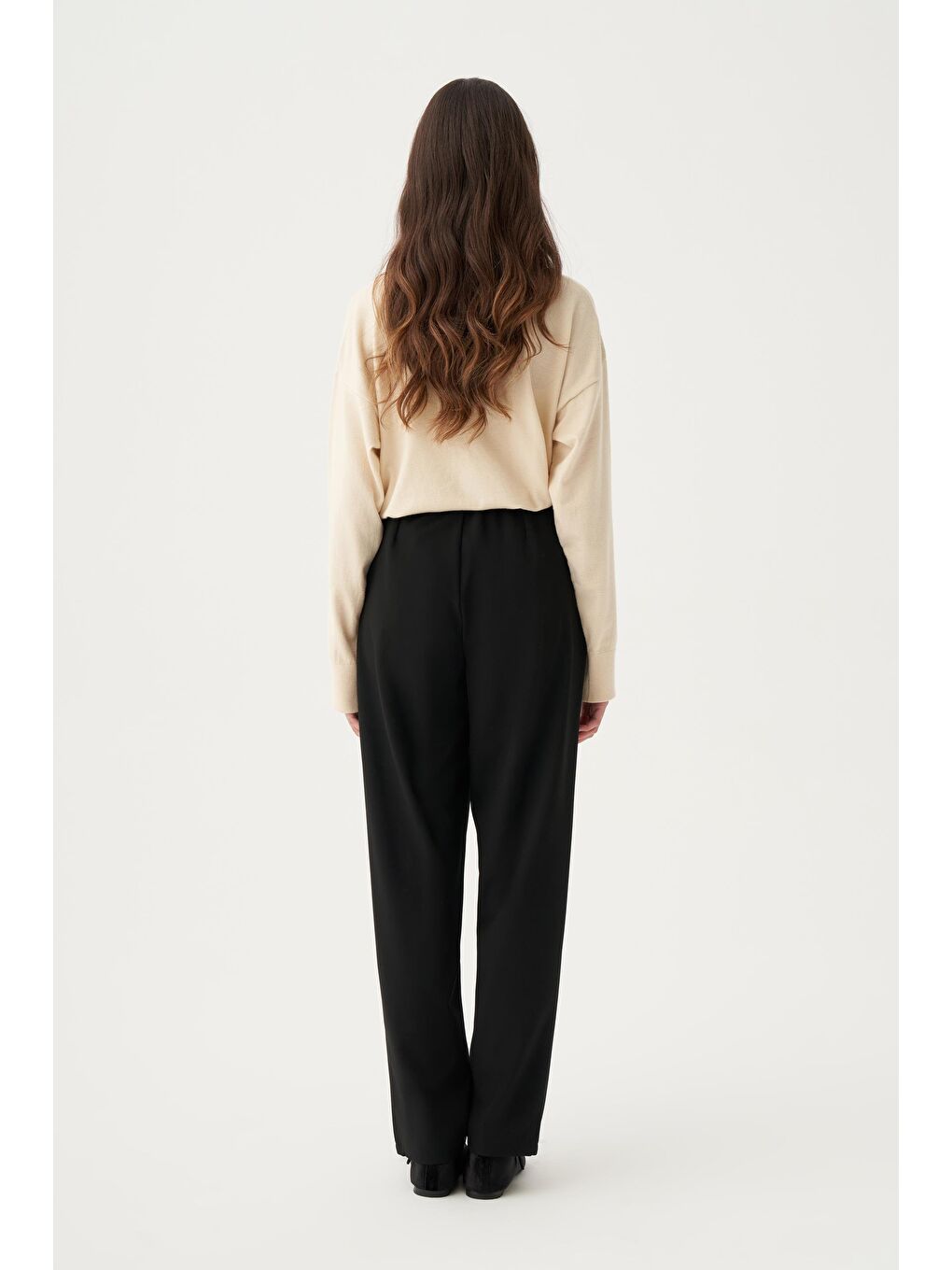 Siyah-Beli Lastikli Havuç Kesim Polyviscon Pantolon-3