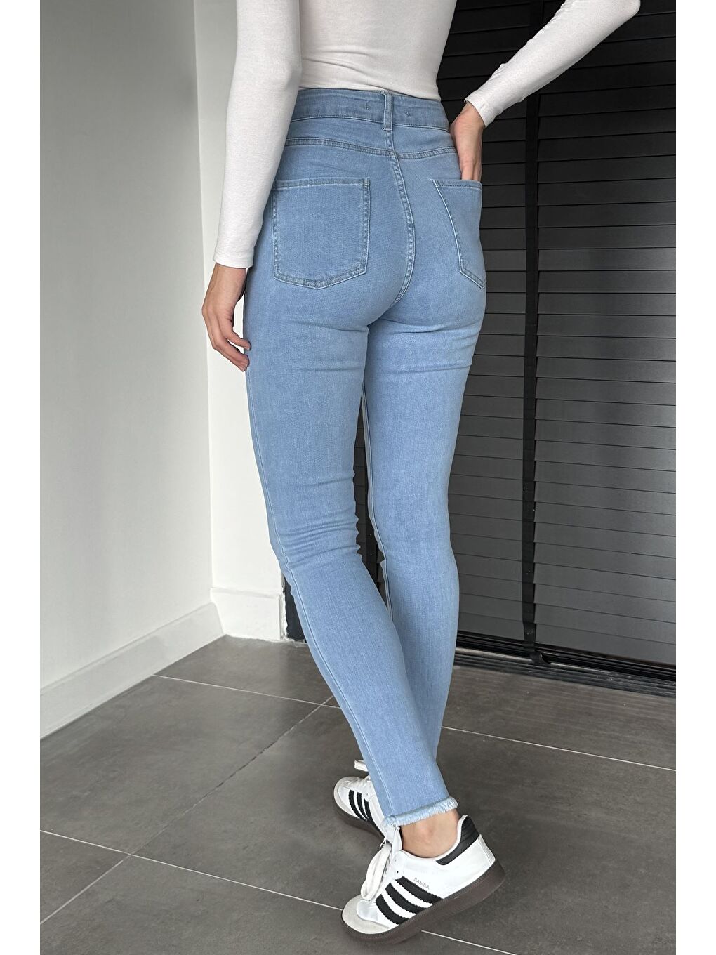 Mavi Kadın Yüksek Bel Paça Püsküllü Dar Kesim Jean Jean Pantolon-2