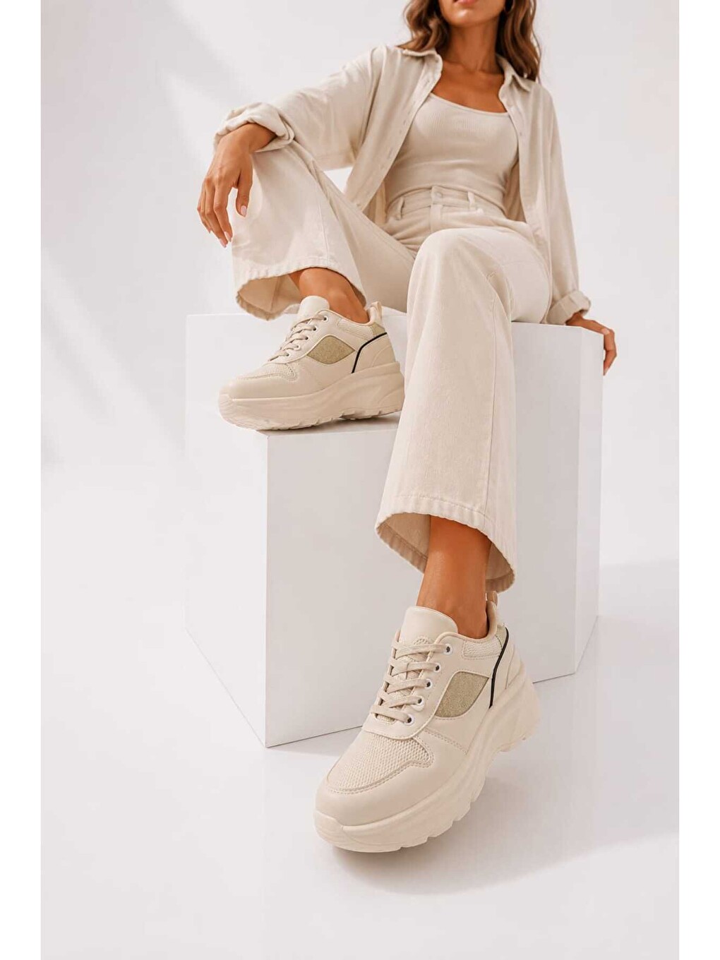 Ekru Kadın Parıltılı, 6 Cm Yükseltilmiş Tabanlı, Bağcıklı, Günlük Kullanım Sneakers-1
