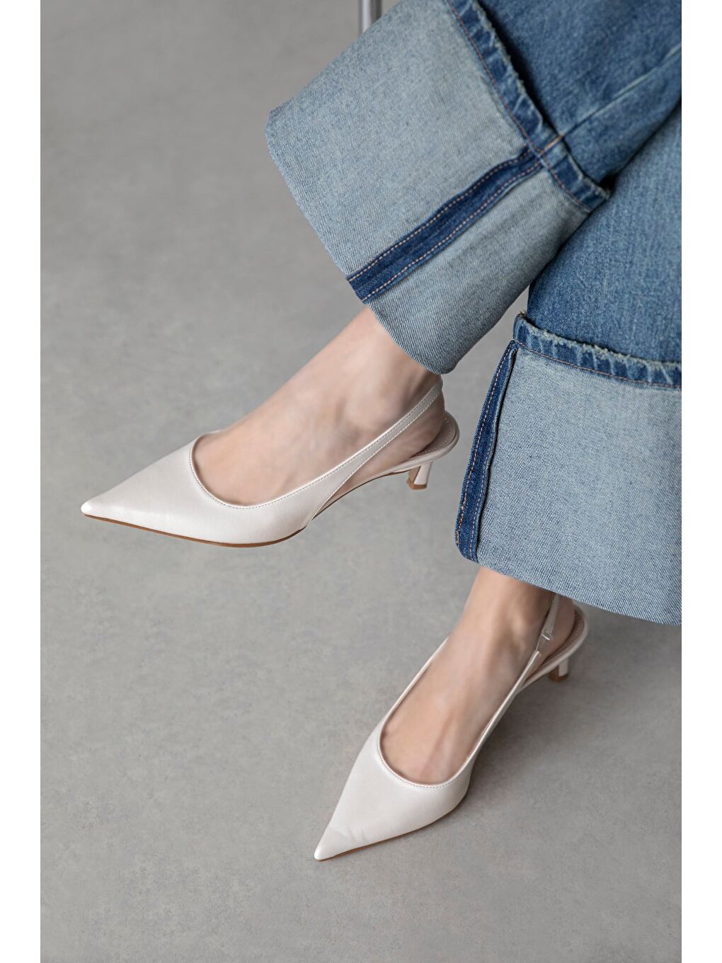 Molly Kadın Topuklu Kırışık Deri Ayakkabı Bej