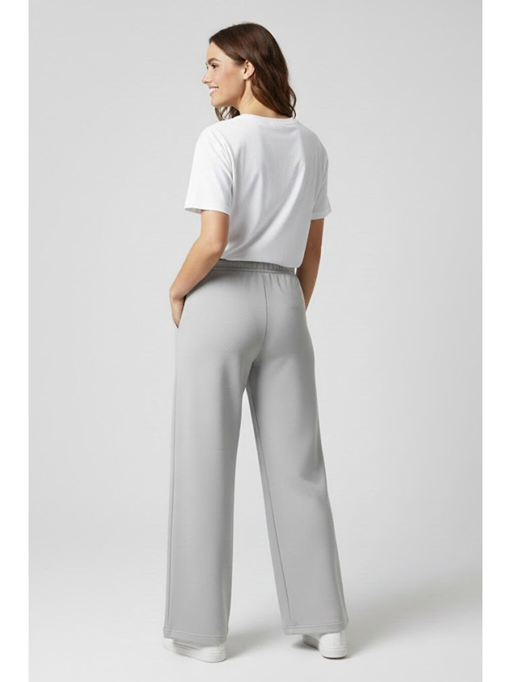 Gri Kadın Yumuşak Hafif Nefes Alabilen Kumaş Geniş Paça Pantolon – Rahat Kalıp – Yüksek Bel – Grey-2