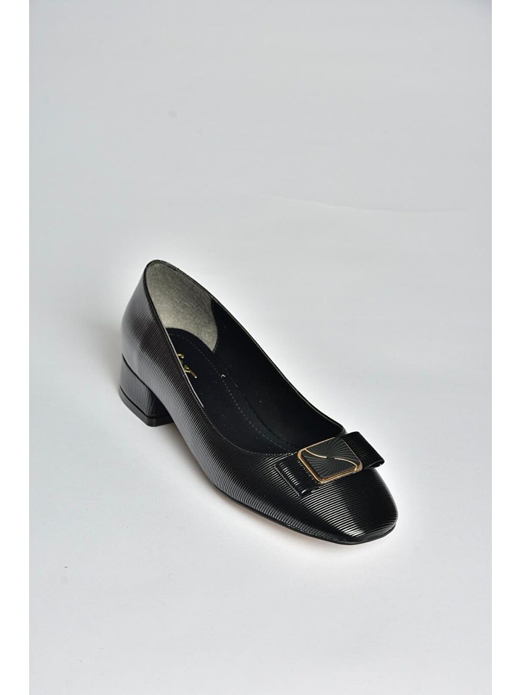 Siyah Kadın Topuklu Ayakkabı V250641109-1