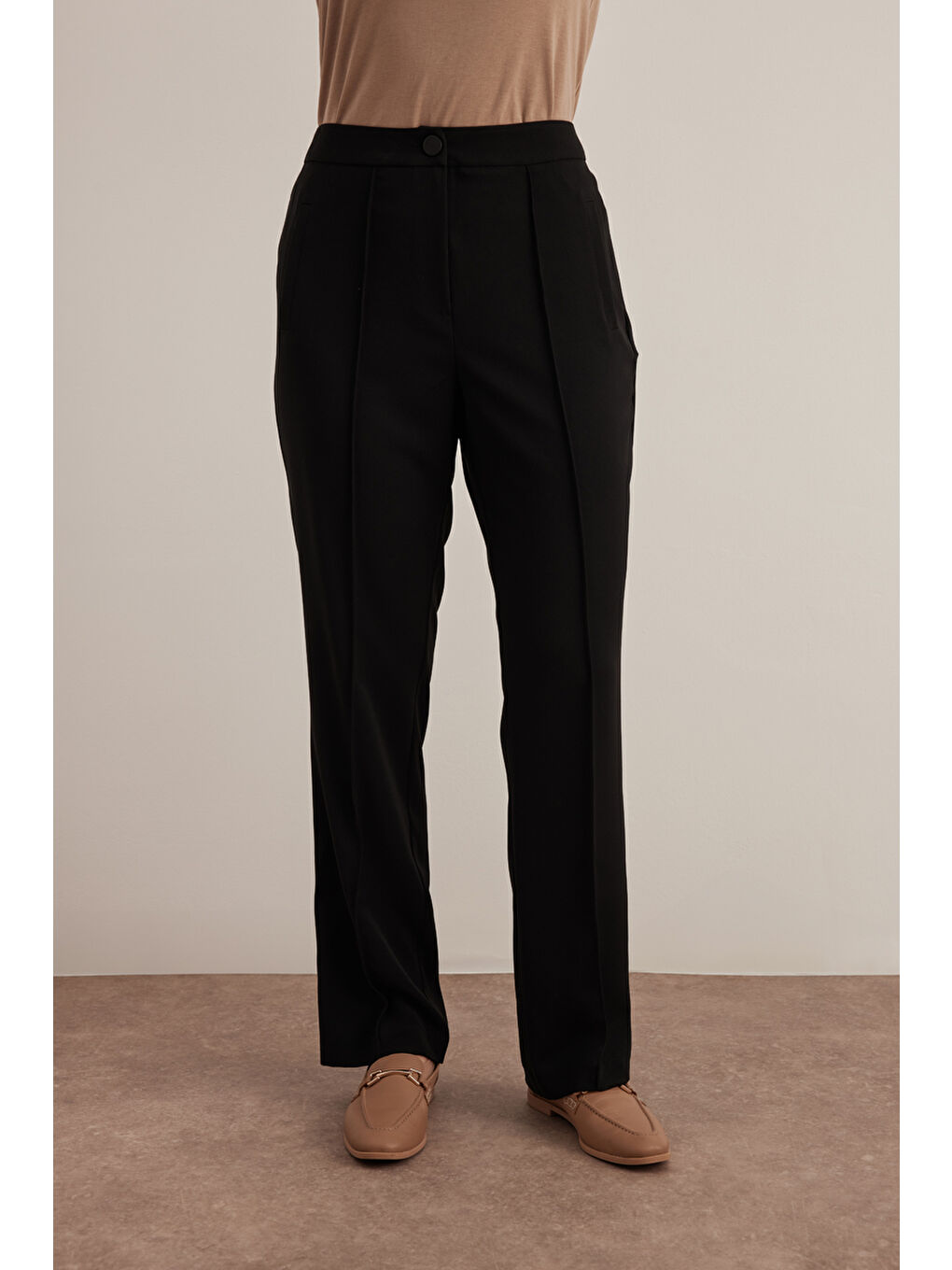 Siyah Fleto Cepli Arka Kesikli Pantolon-2