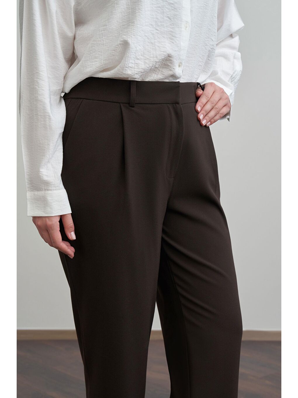 Kahverengi Acı Kahve-Pensli Rahat Viscon Pantolon-2