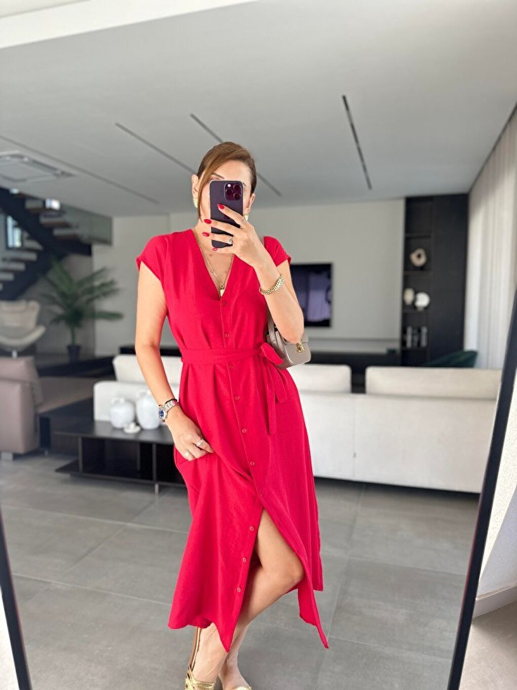 Kırmızı Kadınn V Yaka Düğme Detay Kuşak Dahil Elbise-2