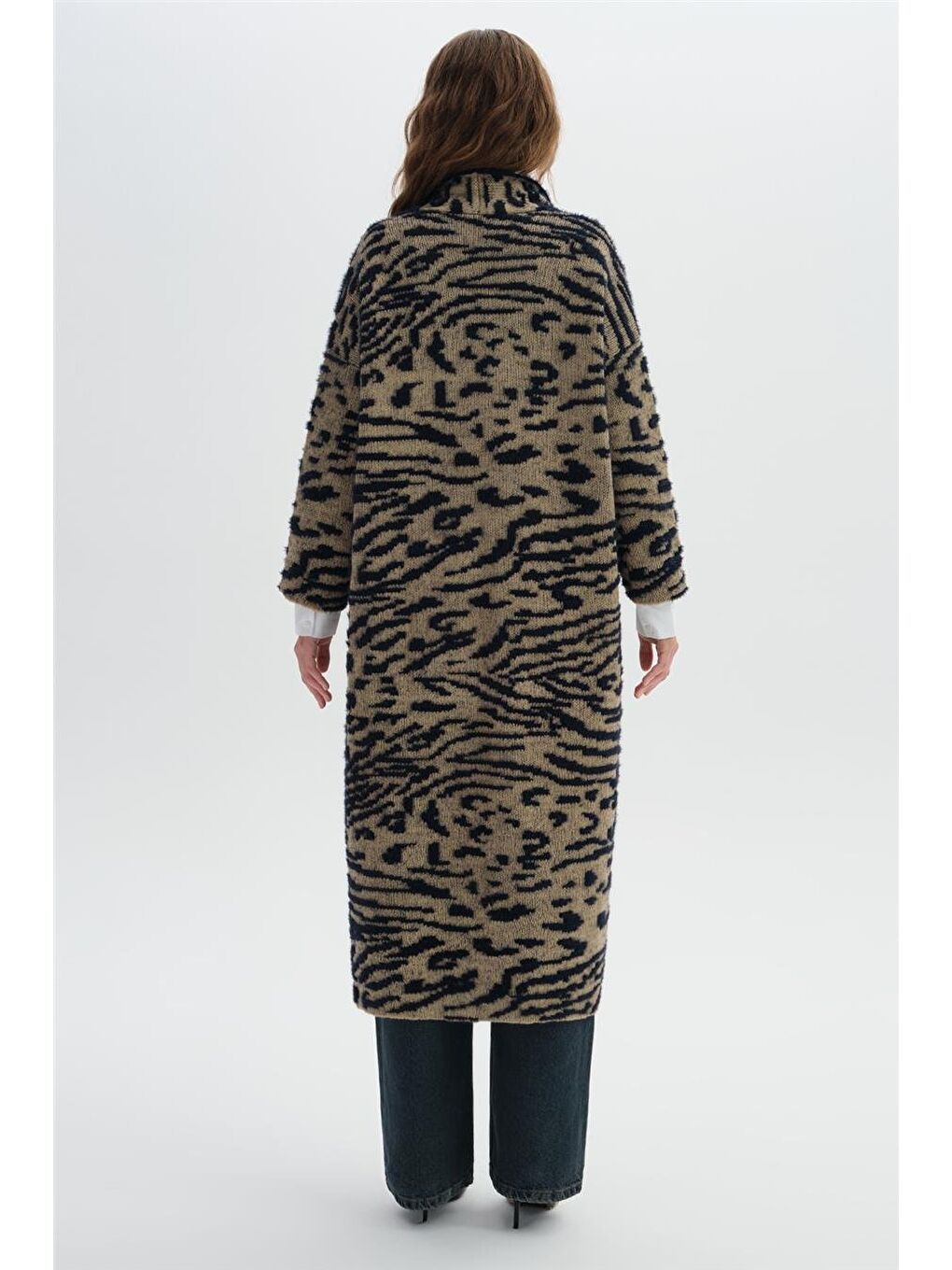 Sherin Koyu Bej Zebra Desenli Triko Uzun Hırka - 4