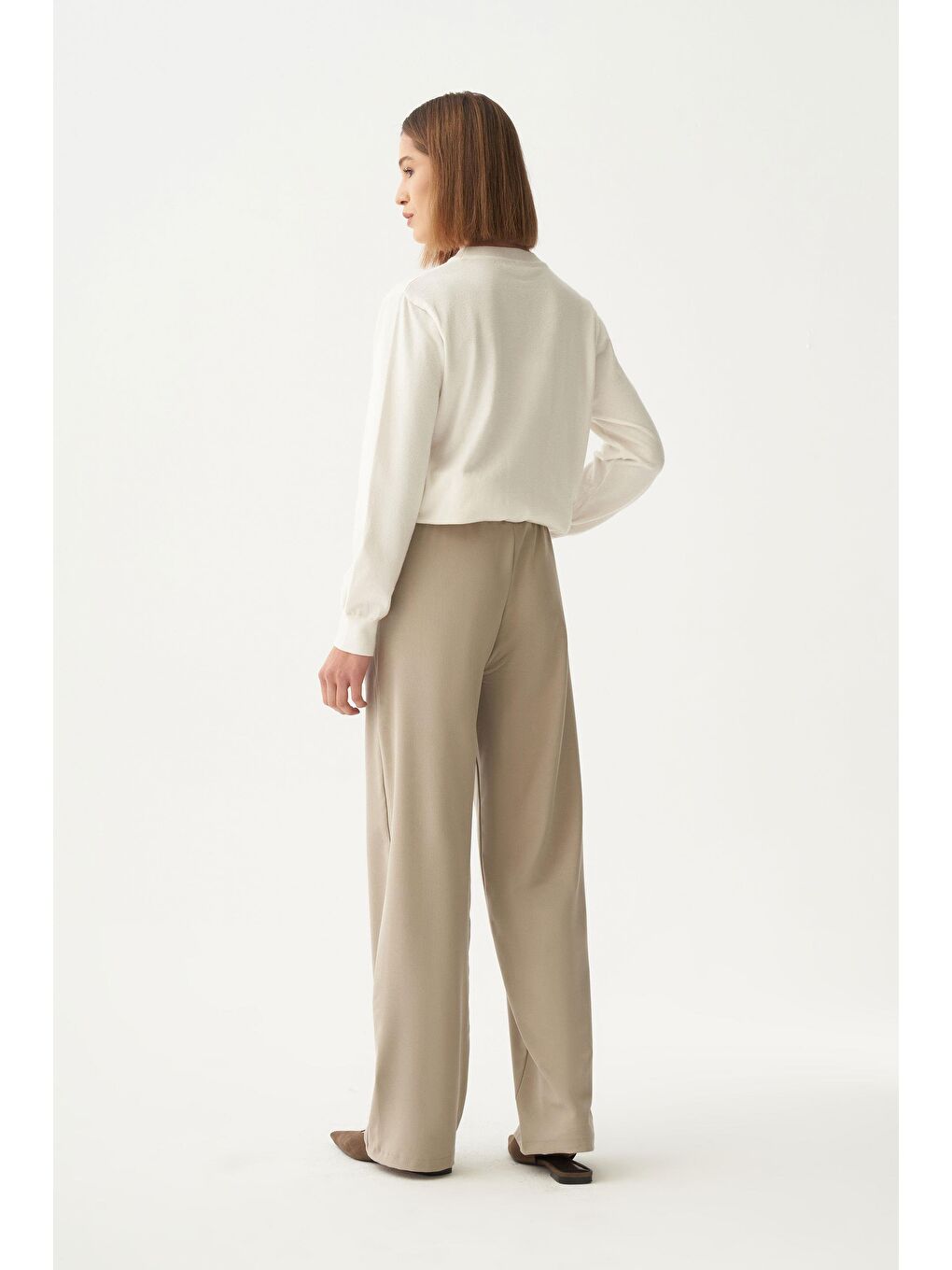 Bej-Beli Lastikli Rahat Kalıp Polyviscon Pantolon-2