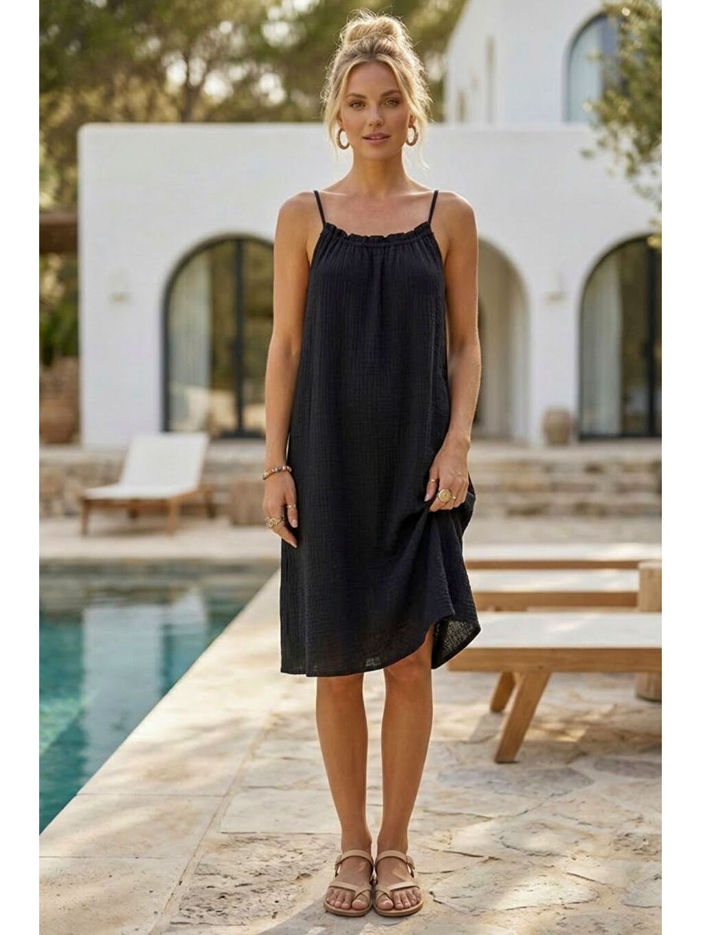 Siyah Askılı Gizli Cepli Ayarlanabilir Askılı Casual Müslin Dokuma Elbise 105 55-1