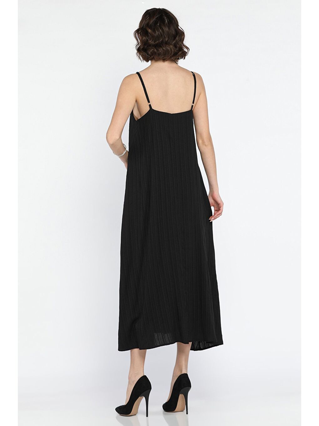 Siyah Kadın Ayarlanabilir Askılı Bol Kesim Elbise-2