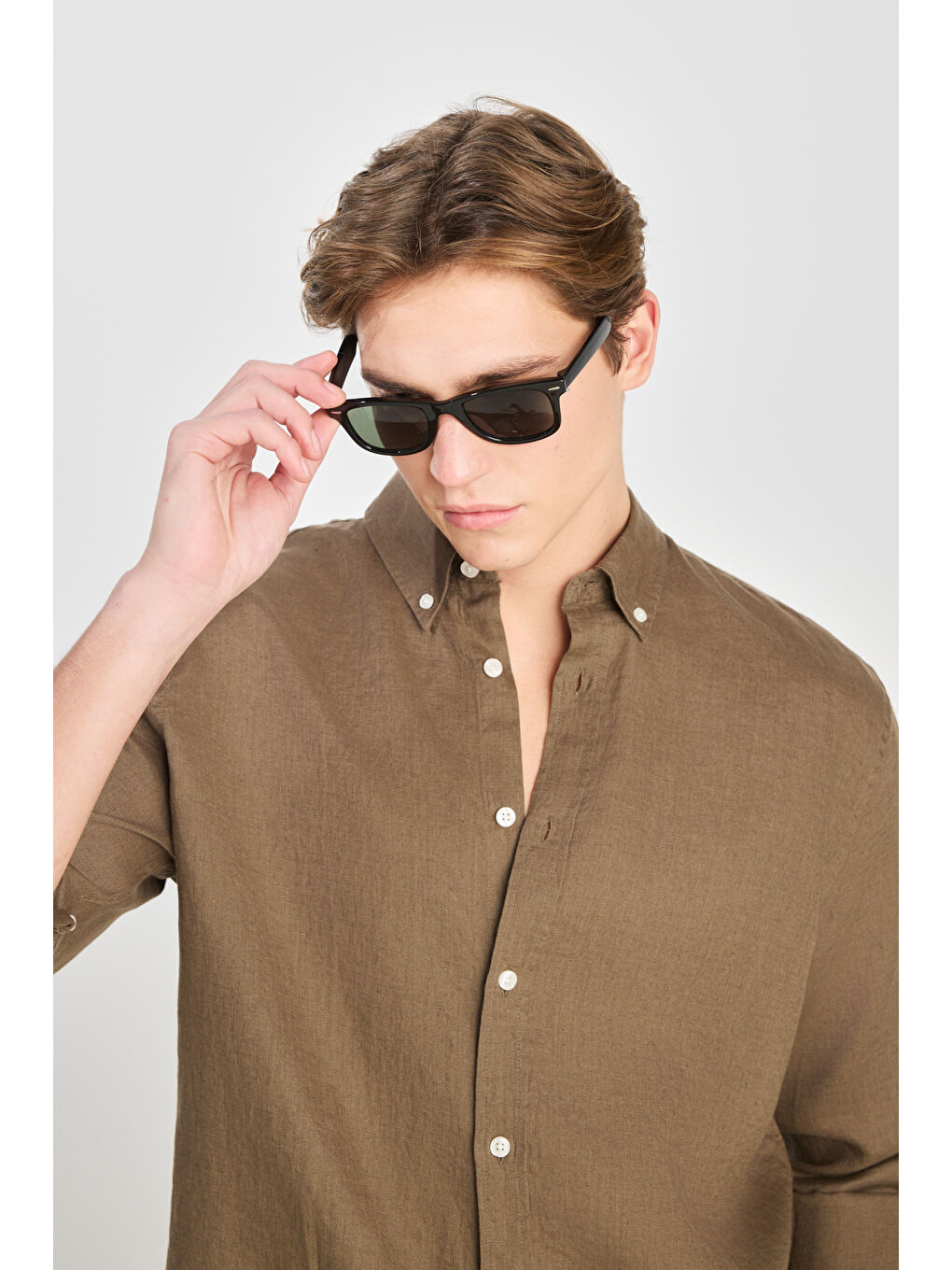 %100 Keten Regular Fit Normal Kesim Haki Gömlek-3