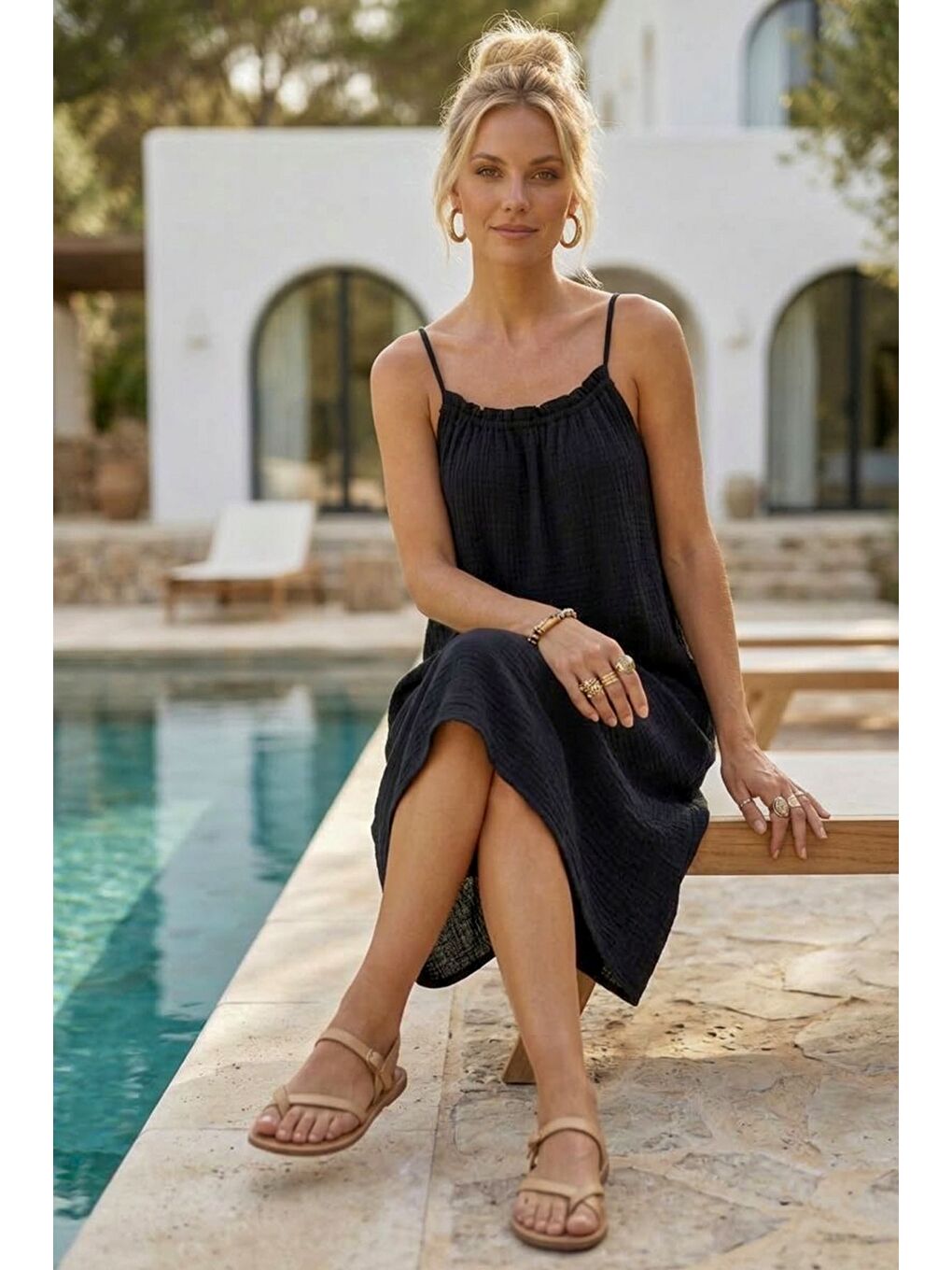 Siyah Askılı Gizli Cepli Ayarlanabilir Askılı Casual Müslin Dokuma Elbise 105 55-3