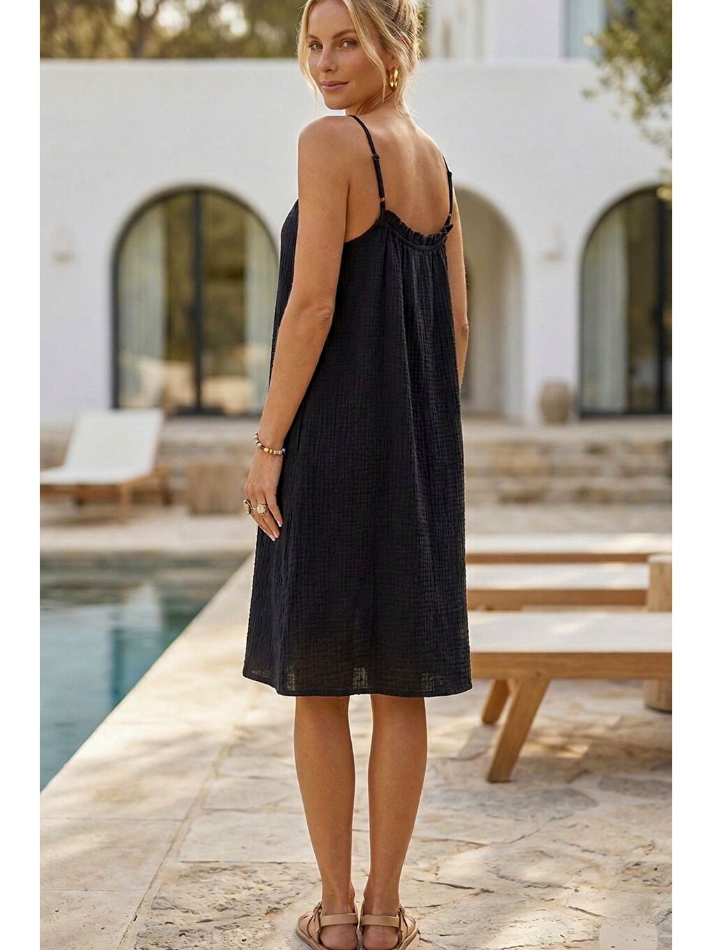 Siyah Askılı Gizli Cepli Ayarlanabilir Askılı Casual Müslin Dokuma Elbise 105 55-6